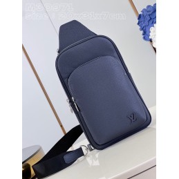 Avenue NM Slingbag