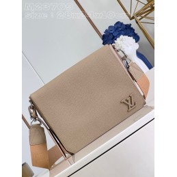 Takeoff Messenger Taupe...