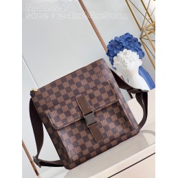 Damier Pochette Melville...