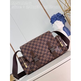 Damier Reporter Melville Brown