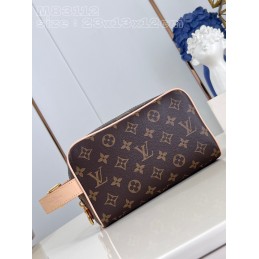 Locker Dopp Kit Brown...