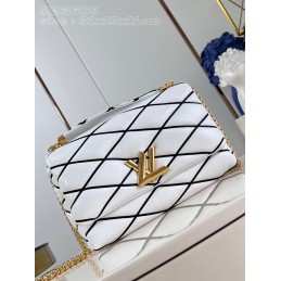 Go-14 GM White Quilted...