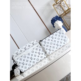 Trio Messenger White...