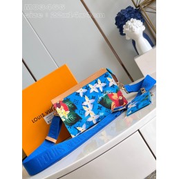 Gaston Wearable Wallet Blue...