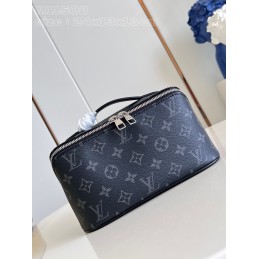 Toiletry Black and Grey...