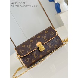 Pochette Camille Brown and...