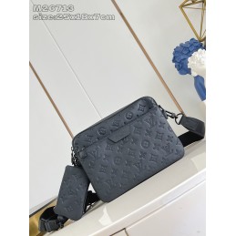 Trio Messenger Monogram...