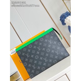 Pochette Voyage MM Monogram...