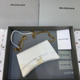 Hourglass - White Crocodile...