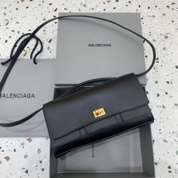 Bel Air Small Black Clutch