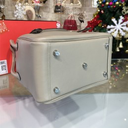Beige Lindy 26 Bag
