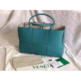 BV Medium Arco Tote Bag -...
