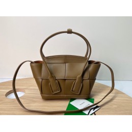 The Arco Mini - Olive Maxi...