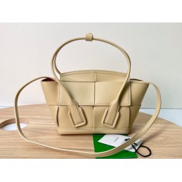 The Arco Mini - Beige Maxi...