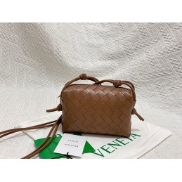Shoulder Bags - Tan...