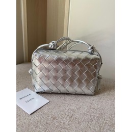 Shoulder Bags - Silver...
