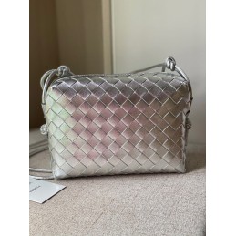 Shoulder Bags - Silver...