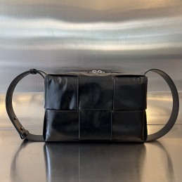BV Arco Camera Bag - Black...
