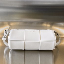 BV Small Canette - White...