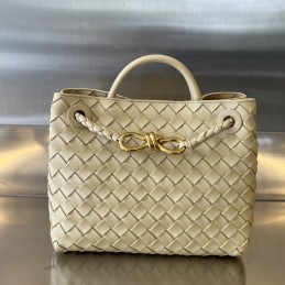 BV Small Andiamo - Cream...