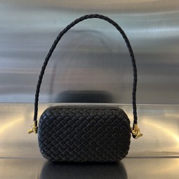 Knot On Strap - Black...