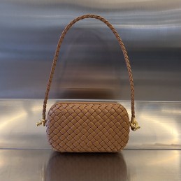 Knot On Strap - Tan...