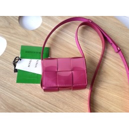 BV Candy Cassette - Fuchsia...