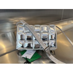 Padded Cassette - Silver...