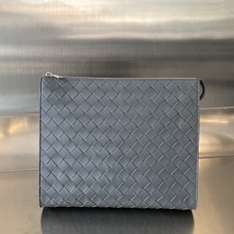 Intrecciato Standing Pouch...