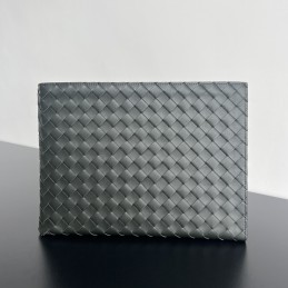 Intrecciato Half Zip Pouch...