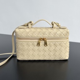 Bang Bang Vanity Case -...