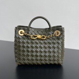 BV Small Andiamo With Chain...