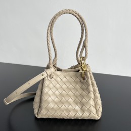 Small Parachute - Cream...