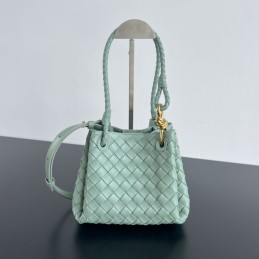 Small Parachute - Pale Mint...