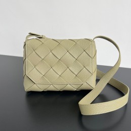 BV Diago - Pale Olive...