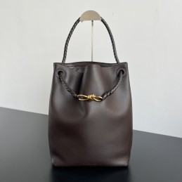 Women’s Andiamo Bucket bag...