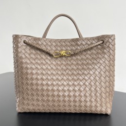 Andiamo Large - Sand Suede...