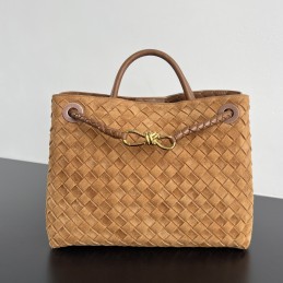 Medium Andiamo - Tan Suede...