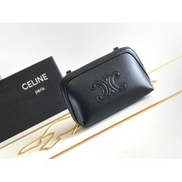 Clutch on Chain Triomphe -...