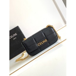 Chain Shoulder Bag...