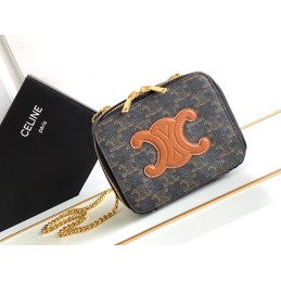 Box on Chain Triomphe Bag -...