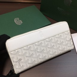 Zip Wallet - White Chevron...