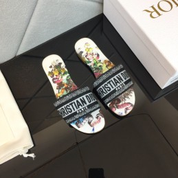 Slippers - Multicolour...