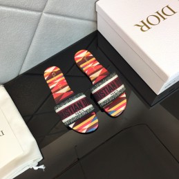 Slippers - Multicolour...