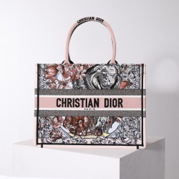 Book Medium Tote -...