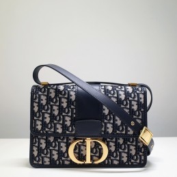 30 Montaigne Medium Bag -...