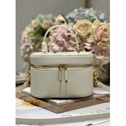 CD Signature Small Vanity...