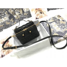 Travel Small Vanity Case -...