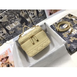 Travel Small Vanity Case -...
