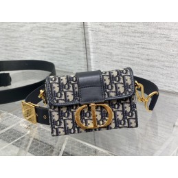30 Montaigne Small Bag -...